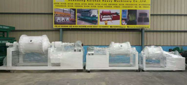 <b>大型互動水寨</b>